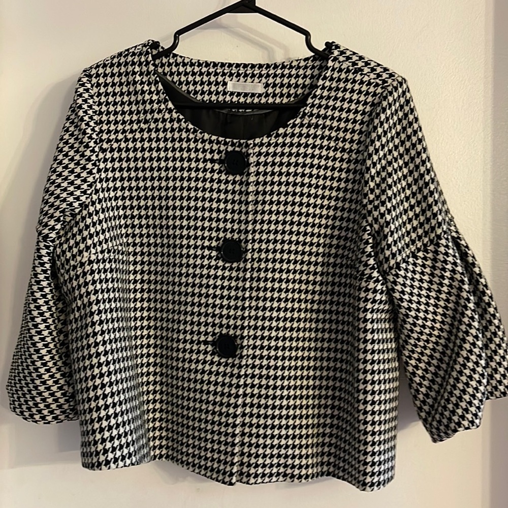Worthington Petite cropped houndstooth coat with flutter sleeves